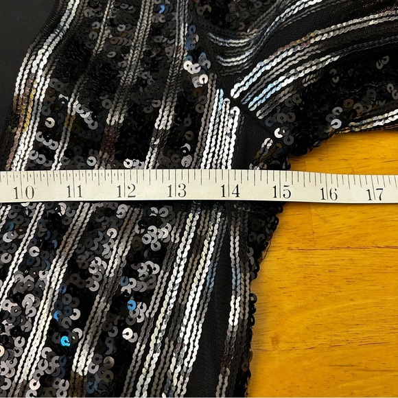 EXPRESS Sequined Geometric Print Long Sleeve Dress - Picture 14 of 15